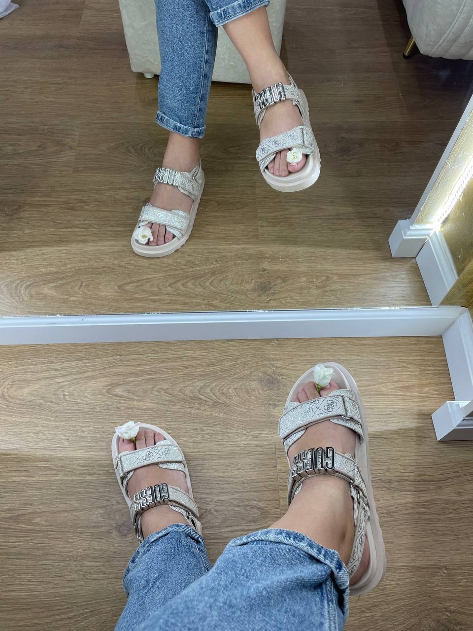 Sandale